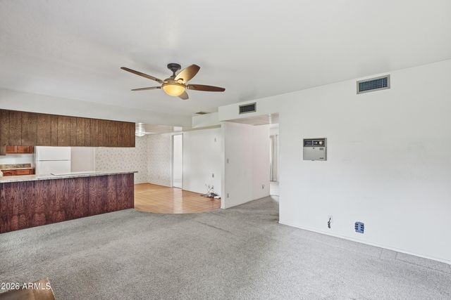 7909 W Country Gables Drive, Peoria, AZ 85381