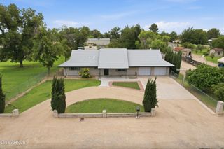 7909 W Country Gables Drive, Peoria, AZ 85381