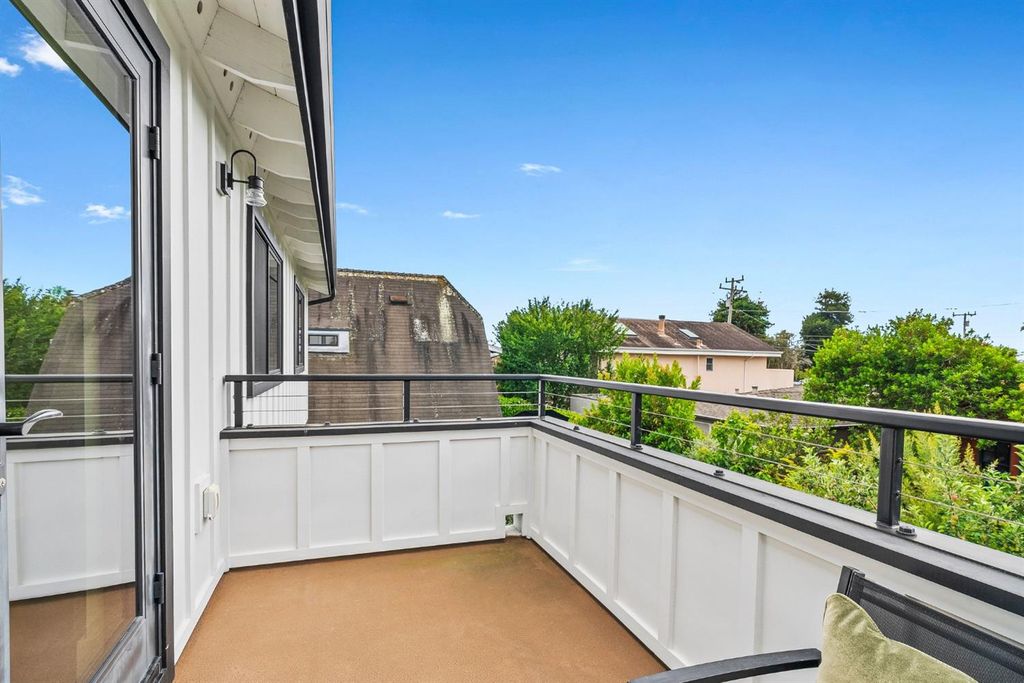 Image 37 of property listing at 321 9th Ave, Out Of Area, CA 95062