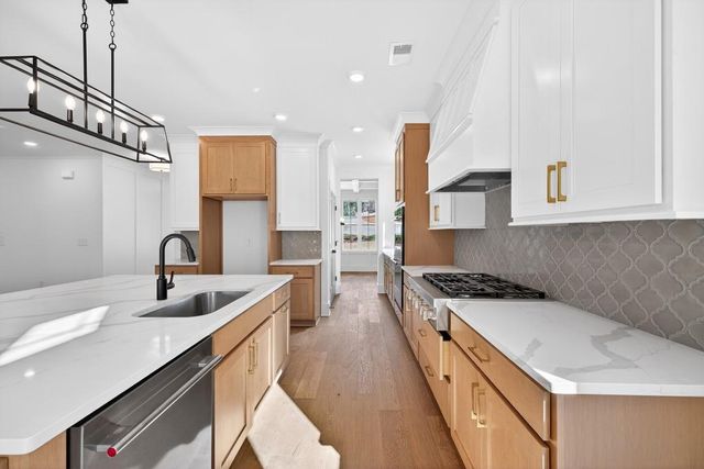 3275 Hilltop Circle, Marietta, GA 30066