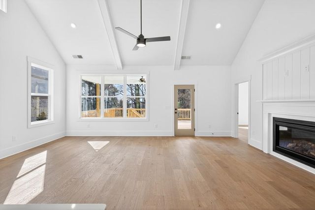 3275 Hilltop Circle, Marietta, GA 30066