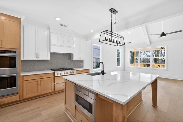 3275 Hilltop Circle, Marietta, GA 30066