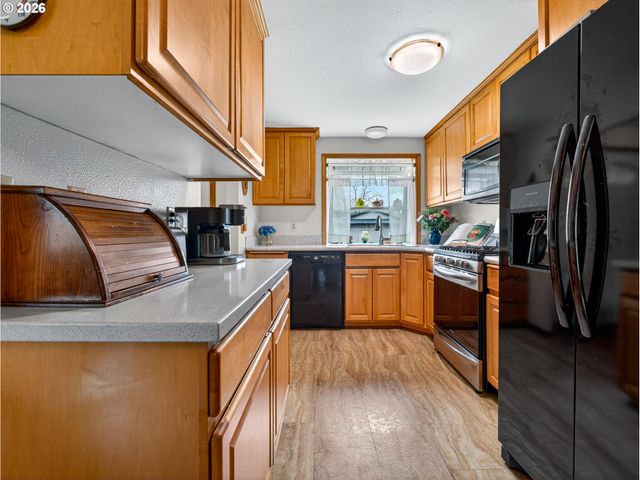 3025 Ne 29TH St, Gresham, OR 97030