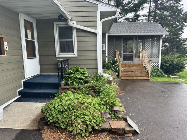 240 N State Rd 35, Alma, WI 54610