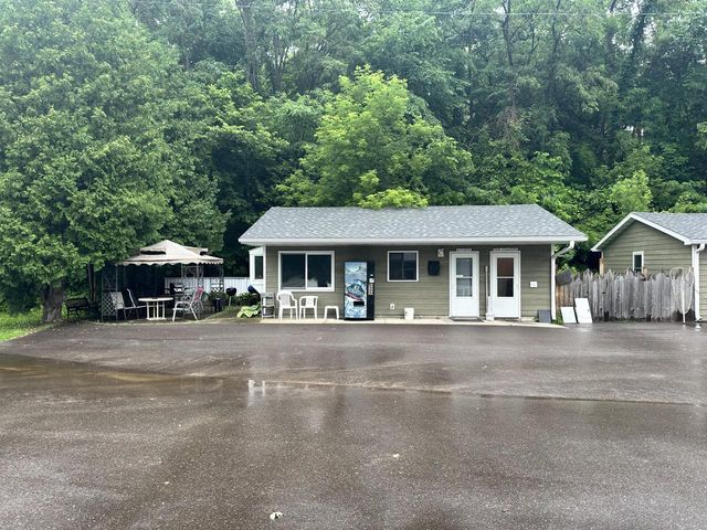 240 N State Rd 35, Alma, WI 54610