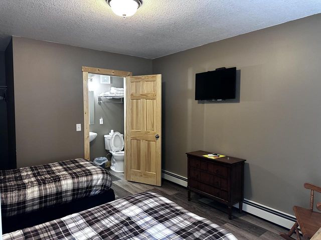 240 N State Rd 35, Alma, WI 54610