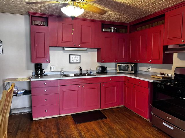 240 N State Rd 35, Alma, WI 54610