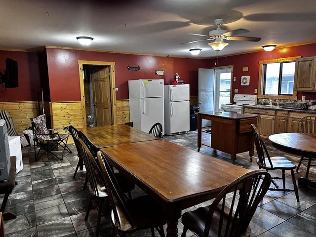 240 N State Rd 35, Alma, WI 54610