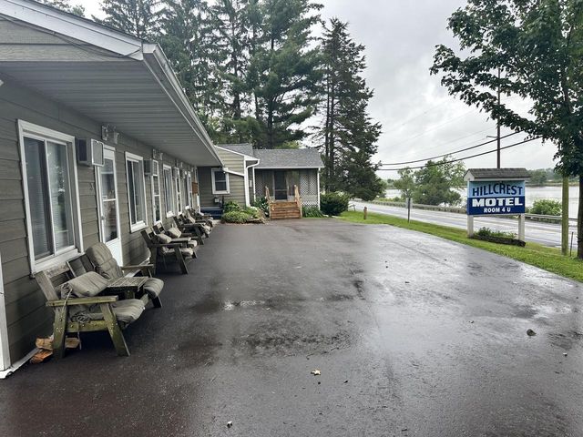 240 N State Rd 35, Alma, WI 54610