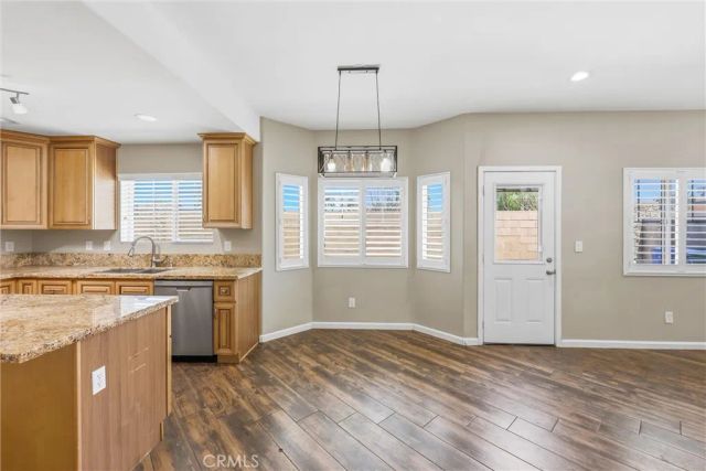 956 W Tibbot, Rialto, CA 92377