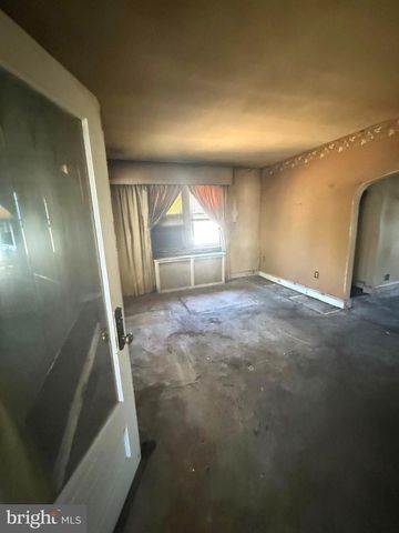 7251 LAWNDALE AVENUE, Philadelphia, PA 19111