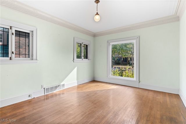 3007 Edgehill Road, Cleveland Heights, OH 44118