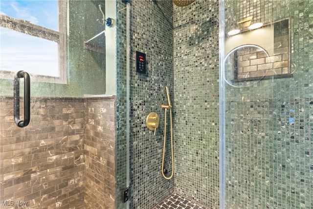 3007 Edgehill Road, Cleveland Heights, OH 44118