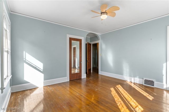 3007 Edgehill Road, Cleveland Heights, OH 44118