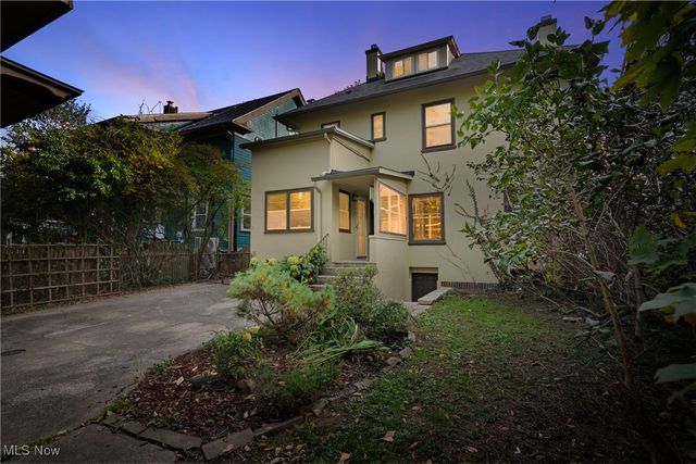 3007 Edgehill Road, Cleveland Heights, OH 44118