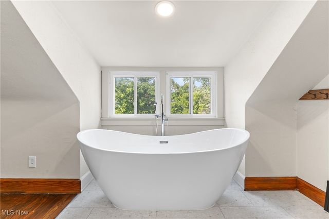 3007 Edgehill Road, Cleveland Heights, OH 44118