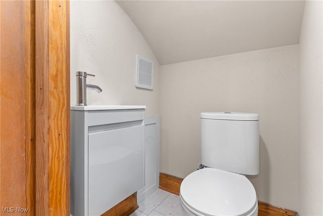 3007 Edgehill Road, Cleveland Heights, OH 44118