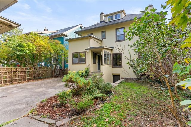 3007 Edgehill Road, Cleveland Heights, OH 44118