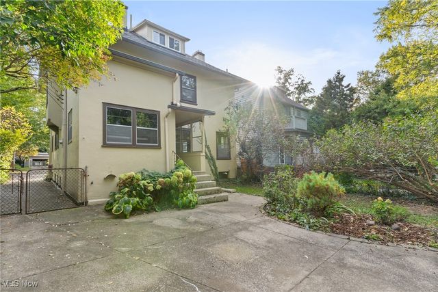 3007 Edgehill Road, Cleveland Heights, OH 44118