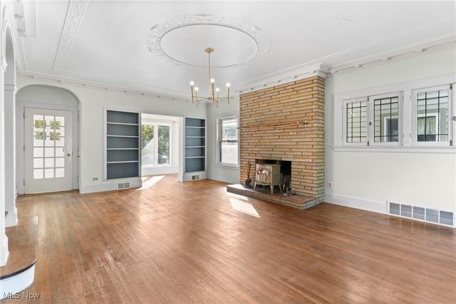 3007 Edgehill Road, Cleveland Heights, OH 44118