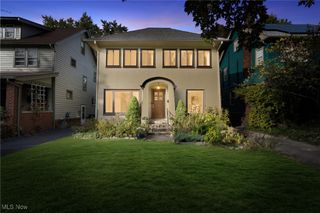 3007 Edgehill Road, Cleveland Heights, OH 44118