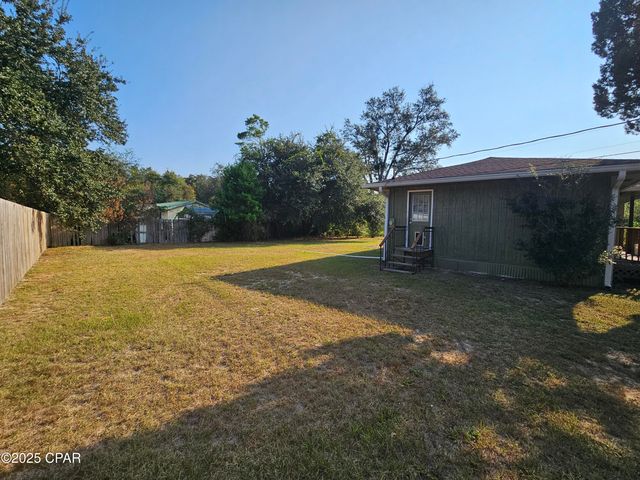711 Heavener Lane, Southport, FL 32409