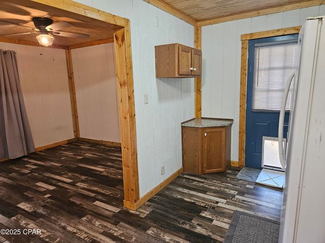 711 Heavener Lane, Southport, FL 32409