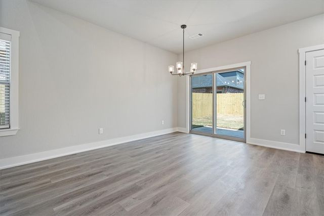 7002 SW Basswood Avenue, Bentonville, AR 72713