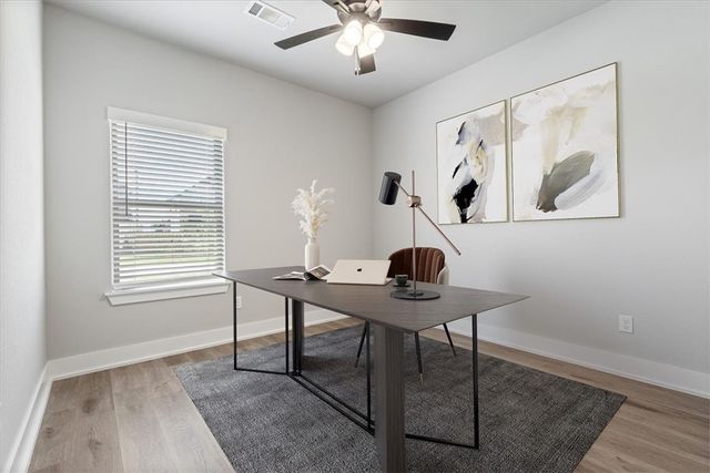 7002 SW Basswood Avenue, Bentonville, AR 72713