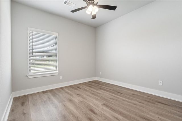 7002 SW Basswood Avenue, Bentonville, AR 72713