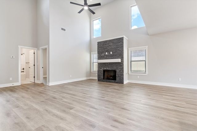 7002 SW Basswood Avenue, Bentonville, AR 72713