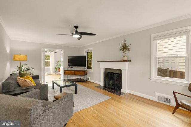 8312 GREENWOOD AVE, Takoma Park, MD 20912