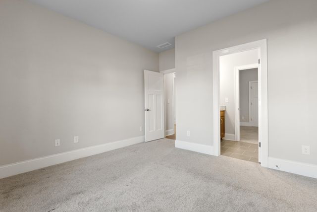 9814 Haven Port Lane, Ooltewah, TN 37363