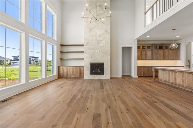 12502 W 170th Terrace, Overland Park, KS 66221