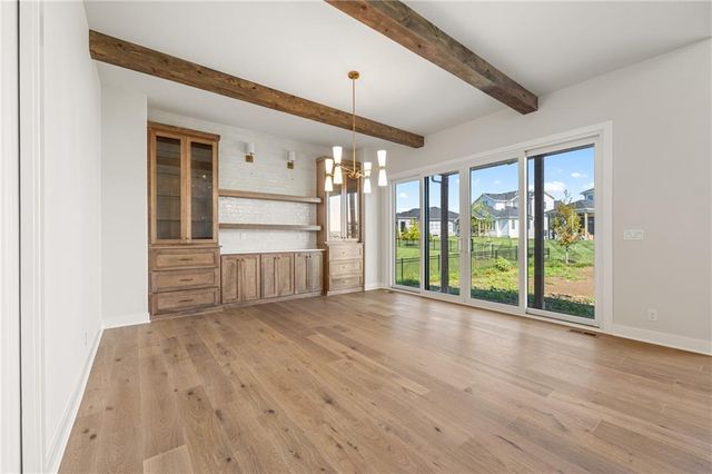 12502 W 170th Terrace, Overland Park, KS 66221