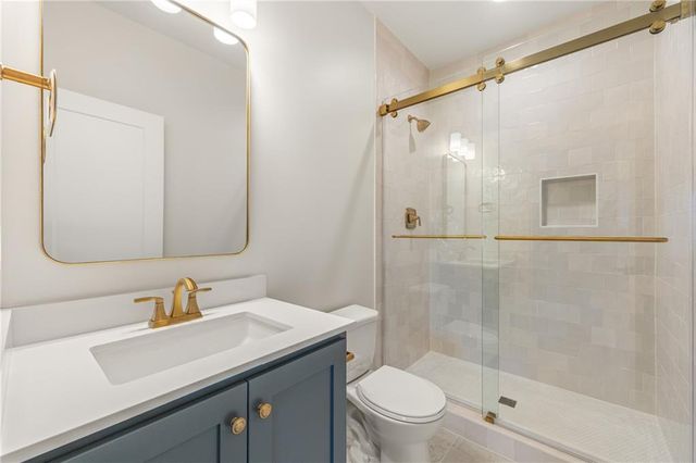 12502 W 170th Terrace, Overland Park, KS 66221