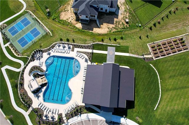 12502 W 170th Terrace, Overland Park, KS 66221