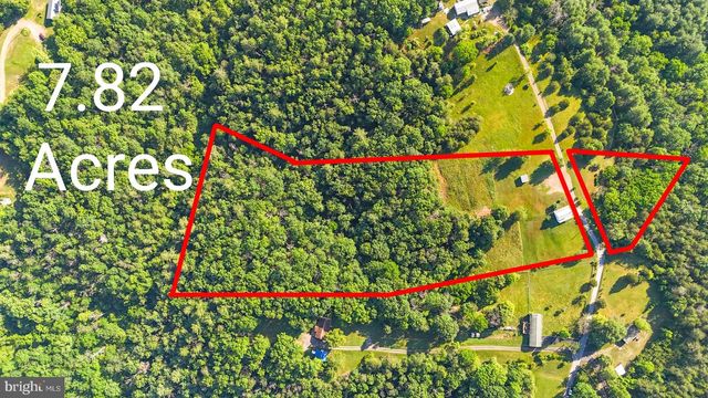 9000 CORNER RD, Hancock, MD 21750