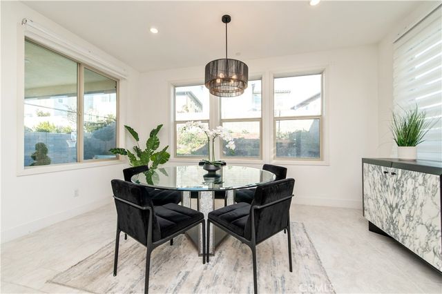 295 Autumn Way, Rancho Mission Viejo, CA 92675