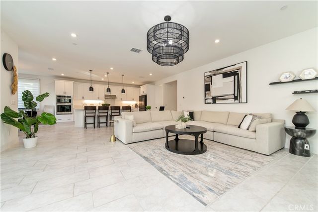 295 Autumn Way, Rancho Mission Viejo, CA 92675