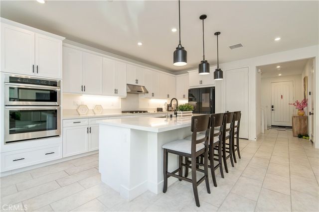 295 Autumn Way, Rancho Mission Viejo, CA 92675