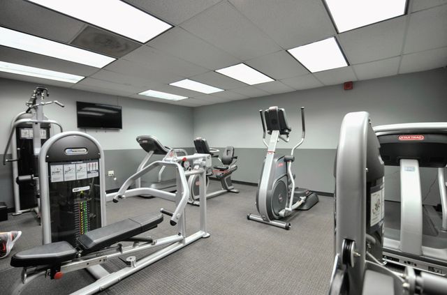 6030 N SHERIDAN Road 301, Chicago, IL 60660