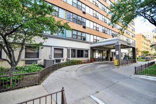 6030 N SHERIDAN Road 301, Chicago, IL 60660