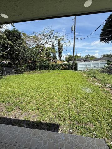 2951 NW 57th St, Miami, FL 33142