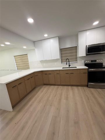 2951 NW 57th St, Miami, FL 33142
