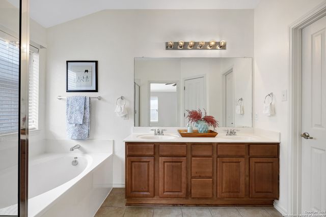 12718 Point Canyon, San Antonio, TX 78253