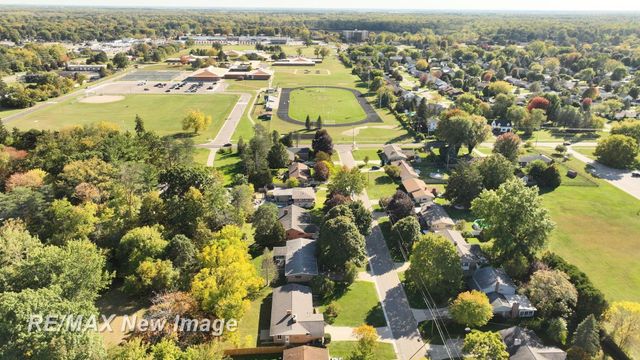 1100 Sauk Lane, Saginaw, MI 48638