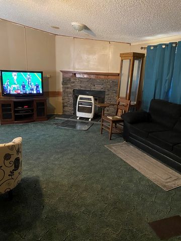 569 Dover Chapel Road, Ellijay, GA 30540