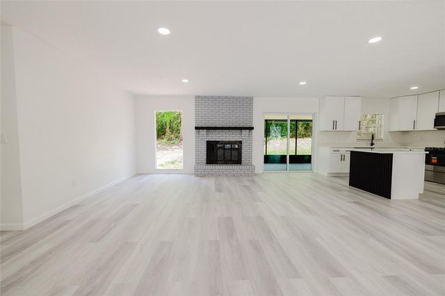 8212 STONER WOODS DRIVE, Riverview, FL 33569