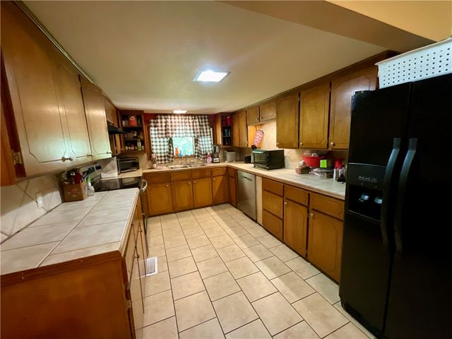 29 Delsie Street, Clarksville, AR 72830